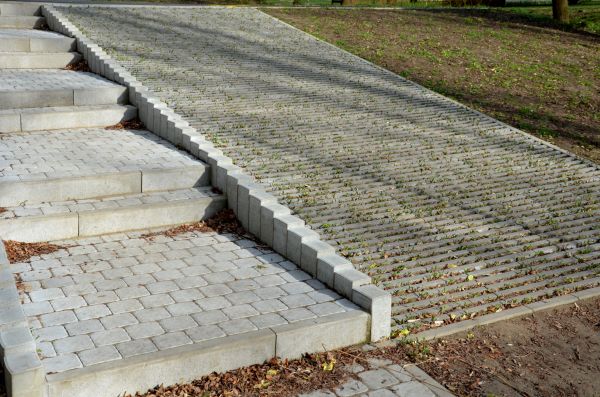 Cost of Paver Steps Repair in Lady Lake